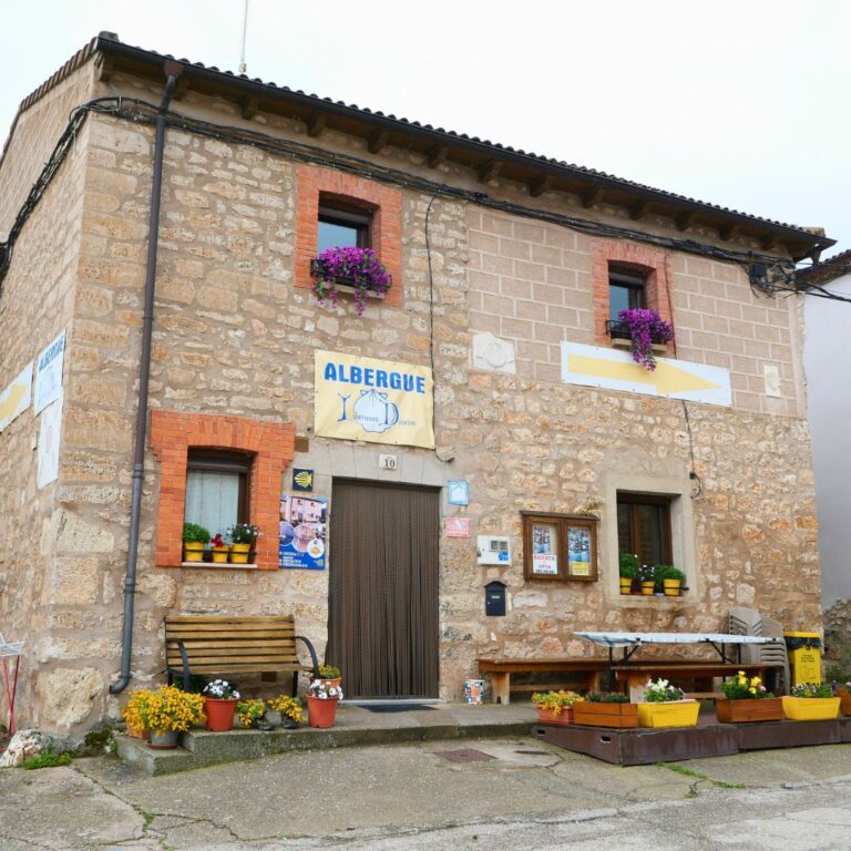 Exterior Albergue 2